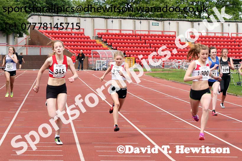 Girls under-15s, North East Track and Field Champs., Gateshead. Photo: David T. Hewitson/Sports for All Pics